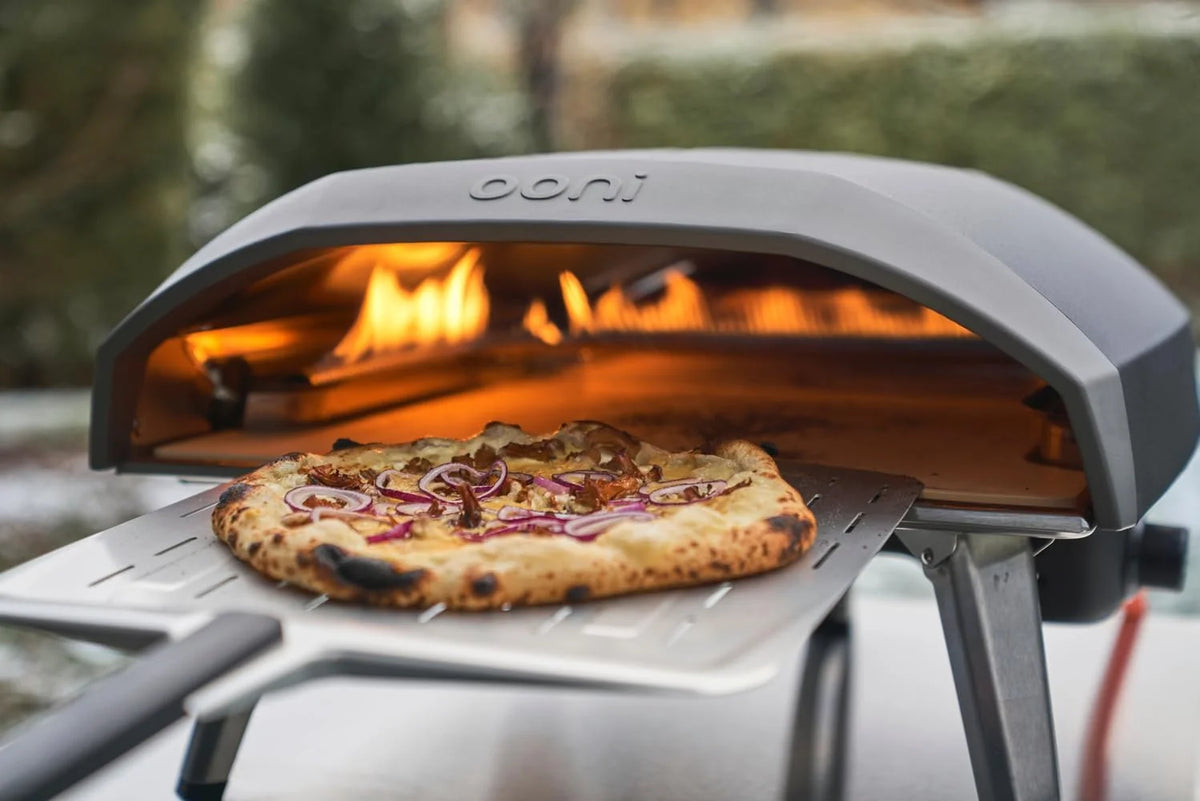 Ooni Koda 16 Gas – Przenośny piec zewnętrzny 37 mBar – Domowa pizza w 60 sekund – Wysoka temperatura – Przenośny i szybki – IT|ES|FR|BE|CZ|IE|LV|LT|LU|PT