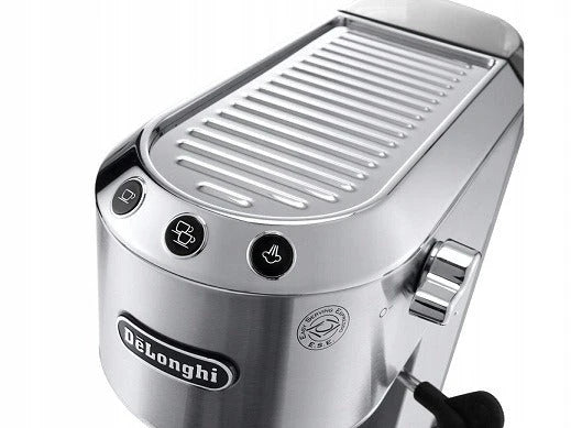Ciśnieniowy ekspres kolbowy do kawy ze spieniaczem SLIM DeLonghi EC685.M (N)