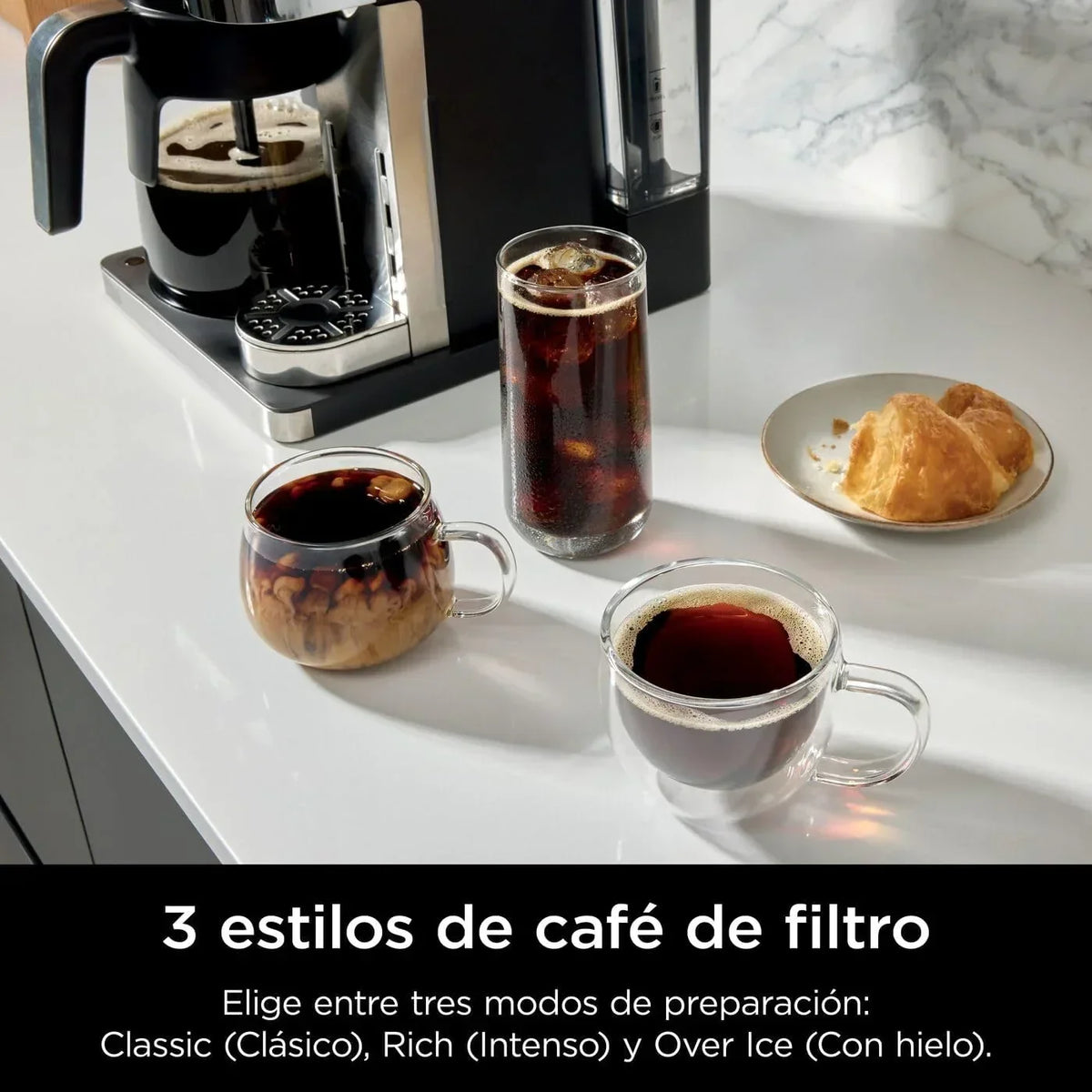 Ekspres do kawy Ninja Prestige CFN802EU 2 w 1 na kawę mieloną i w kapsułkach, ze zintegrowanym spieniaczem, do przygotowywania kaw latte, kaw mrożonych i flat white, kolor czarny