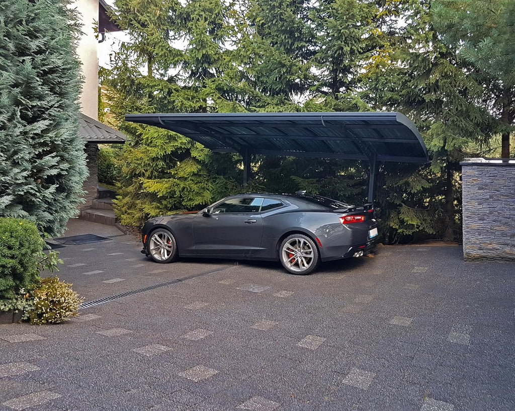 Carport Canopia by Palram Arizona 5000 z poliwęglanu, wytrzymałe i nierdzewne aluminium, które chroni samochód przed światłem słonecznym