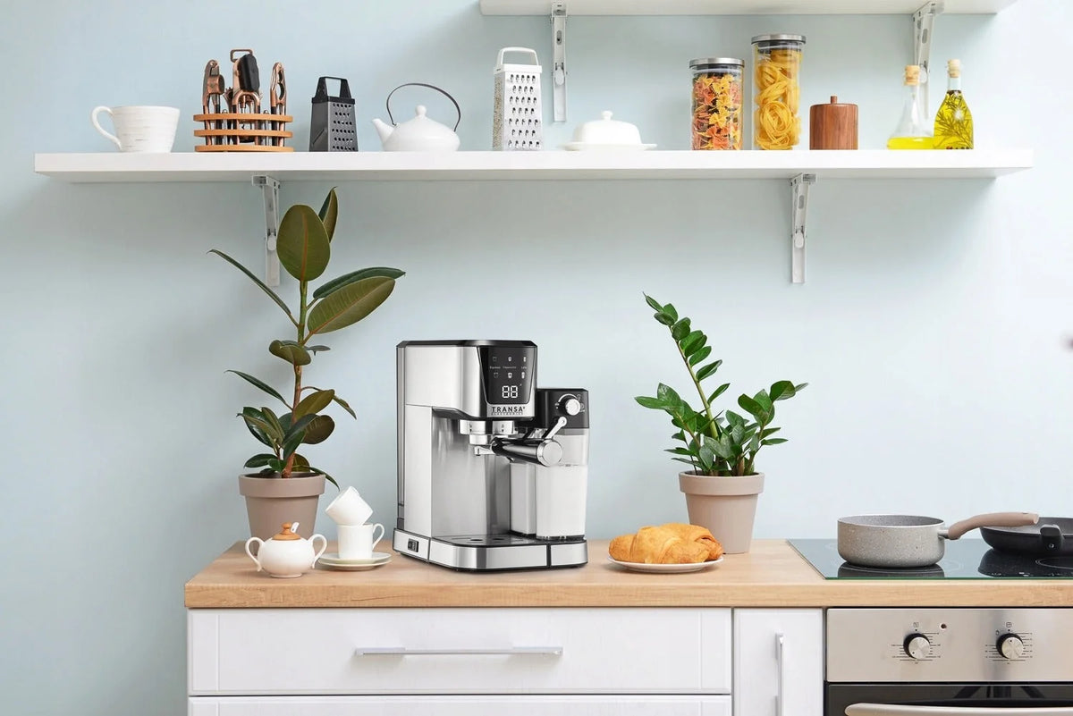Portafilter espresso machine with AUTOMATIC LCD frother ULKA 20 BAR pump