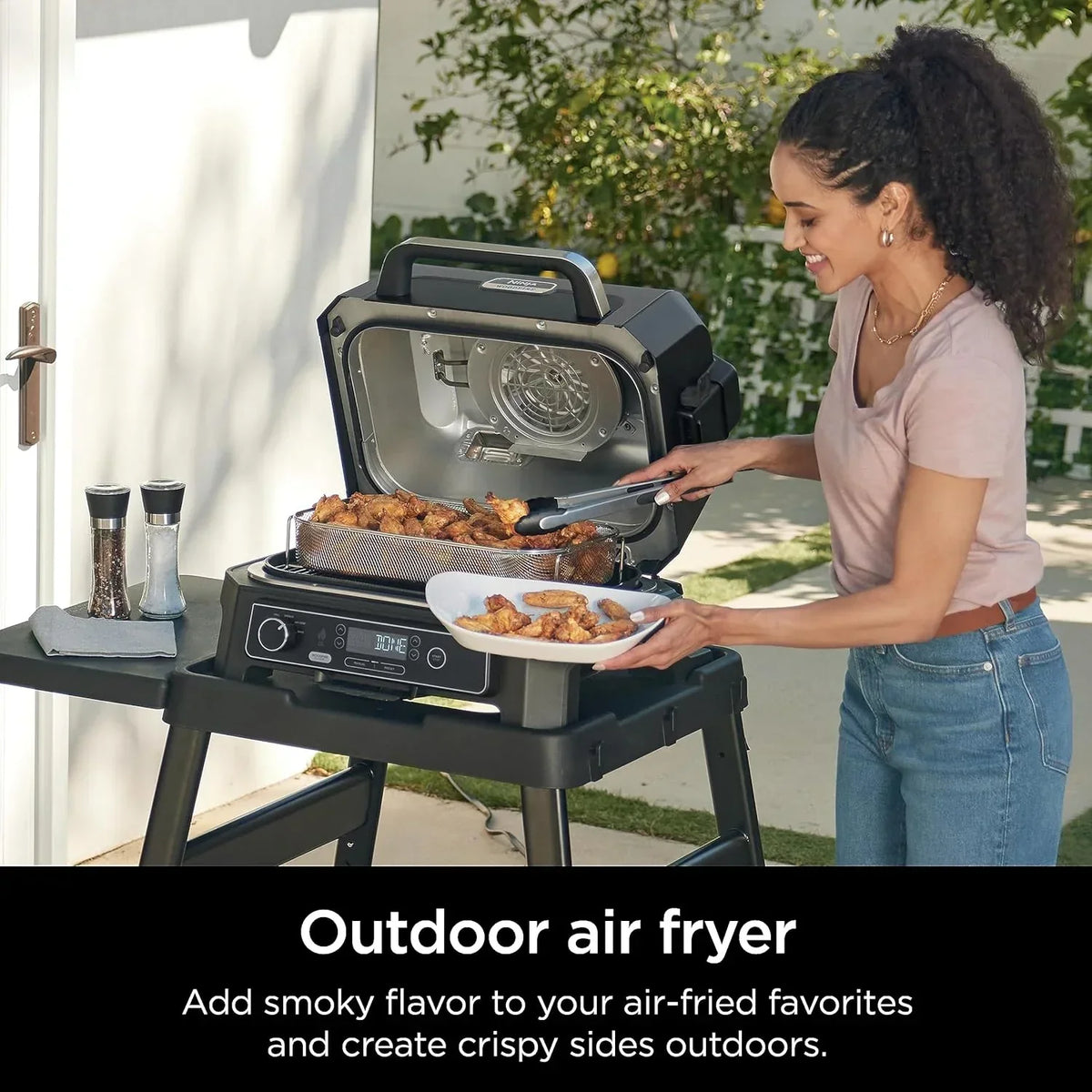 Ninja Woodfire Pro XL 4 w 1, grill i wędzarnia ogrodowa, termometr, główny grill 4 w 1, grill wędzarniczy, zewnętrzna frytkownica powietrzna, piekarnik, przenośny, grill elektryczny, ciemnoszary, model OG850