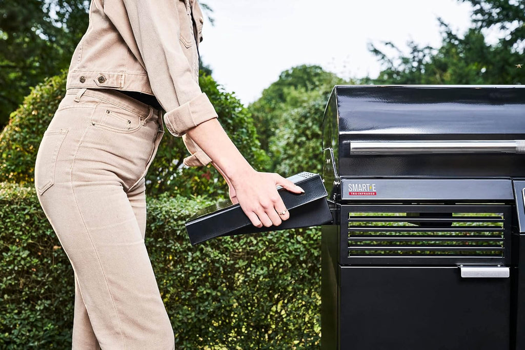 Char-Broil Grill Elektryczny SMART-E - Grill z E-POWER 90-370°C, precyzyjna kontrola temperatury, funkcja czyszczenia - Idealny do gotowania na świeżym powietrzu, w ogrodzie i na patio