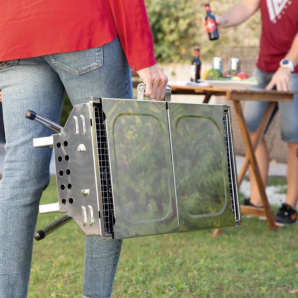 Innowacyjny składany grill węglowy Innovagoods ze stali nierdzewnej