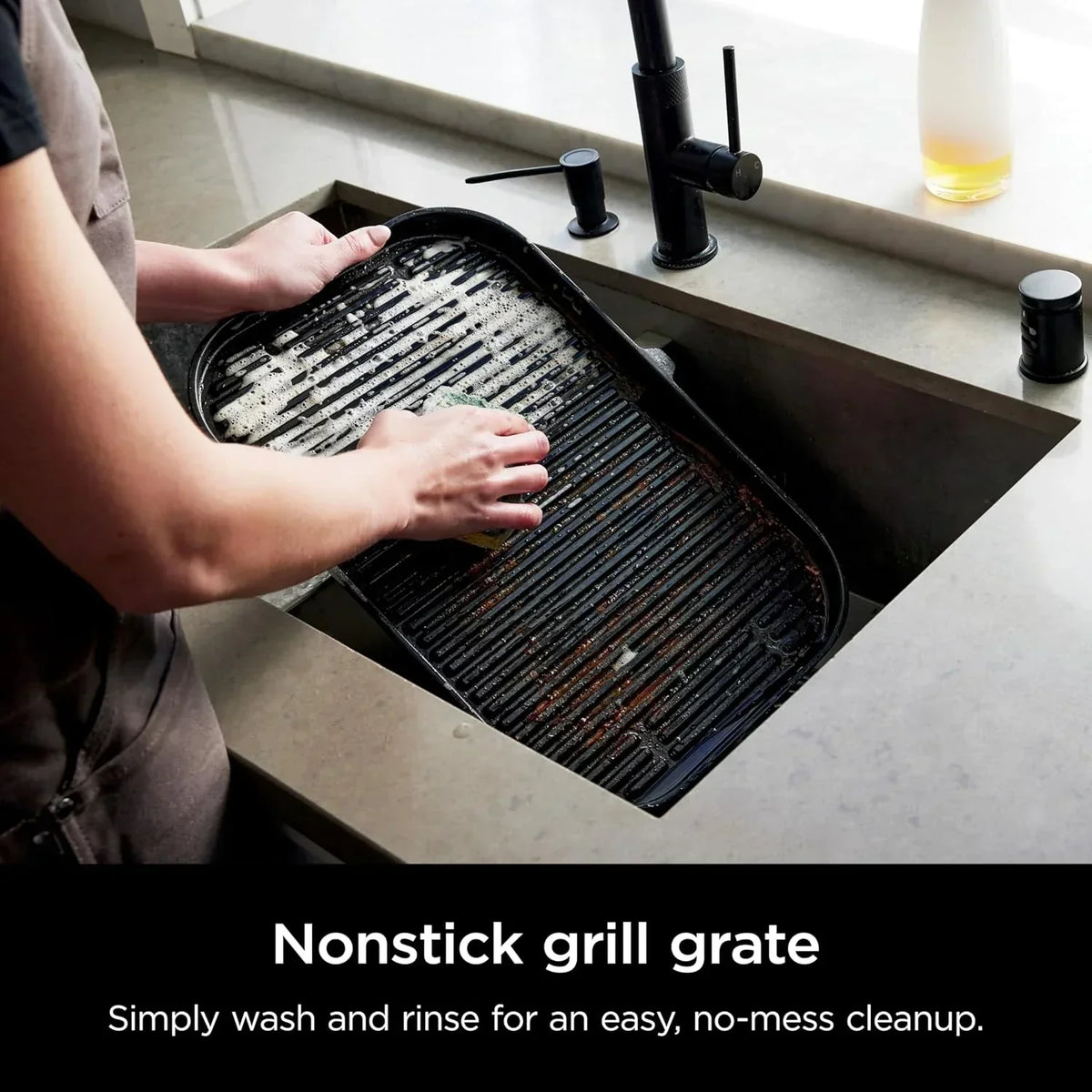 Ninja Woodfire Pro XL Grill i Wędzarnia Zewnętrzna 4 w 1 z Termometrem, Grill Master, Grill Wędzarniczy, Frytkownica Beztłuszczowa Zewnętrzna, Piekarnik, Przenośny, Elektryczny, Ciemnoszary, OG850, 2026