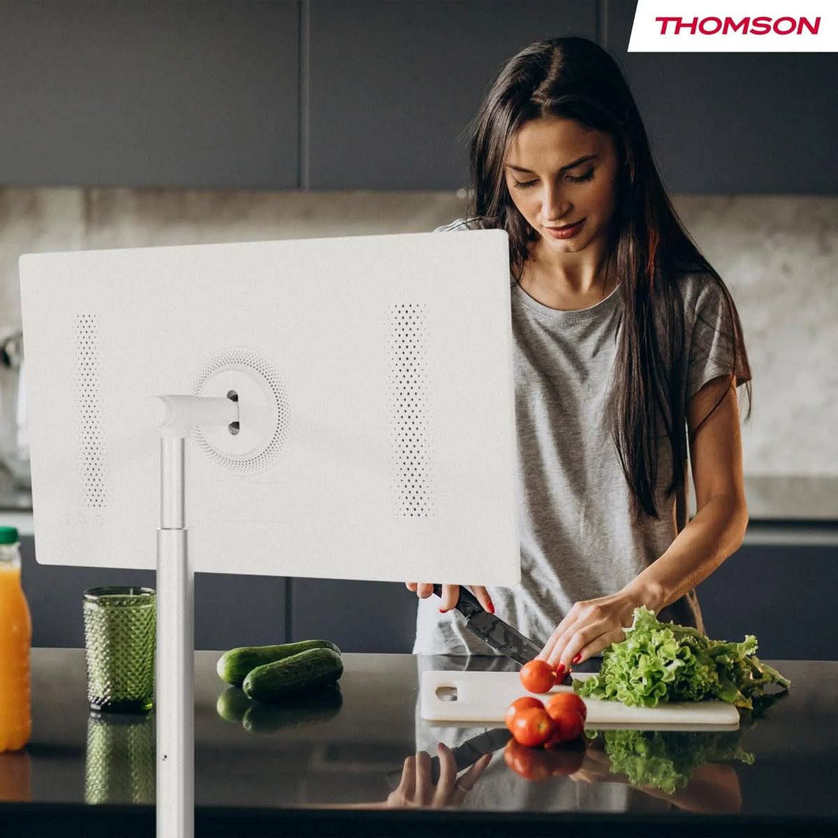 THOMSON 32 cale (81 cm) Go TV, przenośny telewizor Android – HD Ready (1366x768), sterowanie głosowe, Bluetooth 5.1, Wi-Fi, funkcja punktu dostępowego, do 4 godzin pracy na baterii – 32HA4M44