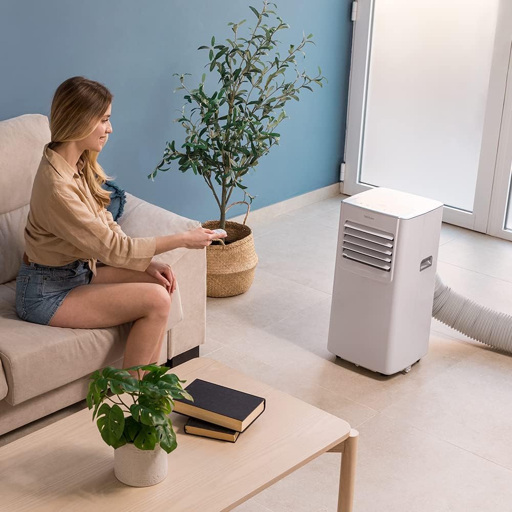 Przenóśny klimatyzator Cecotec z pilotem ForceClima 7100. 7000 BTU, niskie zużycie energii, wyświetlacz LED, 4 tryby, 2 prędkości, zasięg 15-20m2