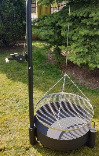 Grill ogrodowy, żuraw na wysięgniku, ruszt nierdzewny, palenisko, trójnóg